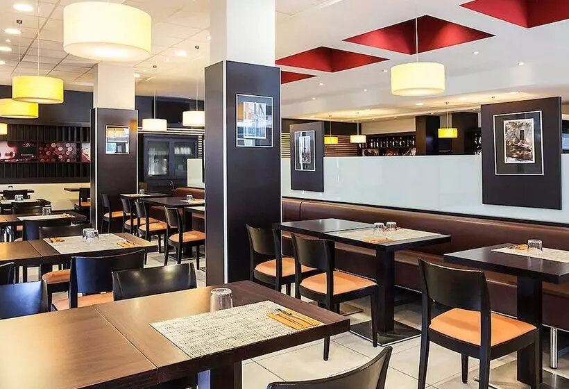 בית מלון כפרי Ibis Ripollet