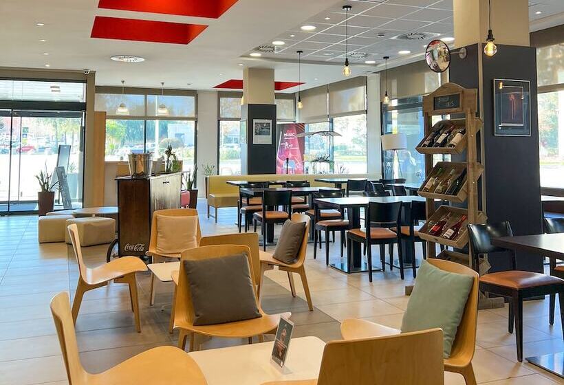 酒店 Ibis Ripollet