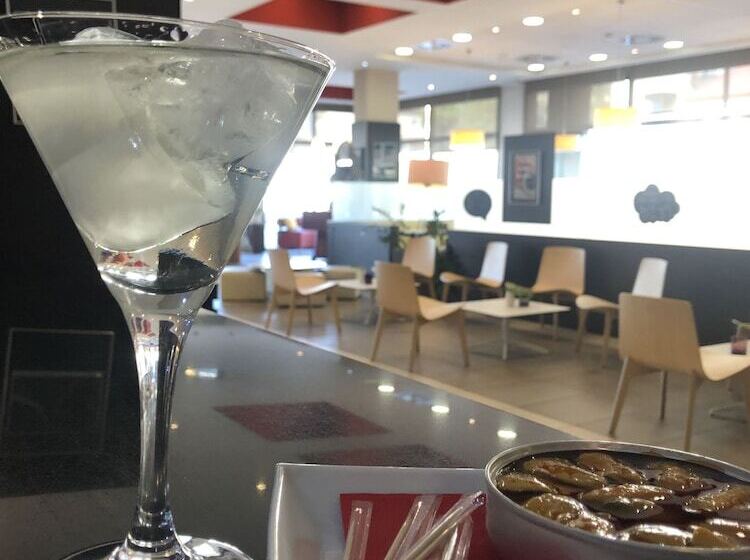 酒店 Ibis Ripollet