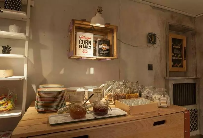 هتل Provisorium13