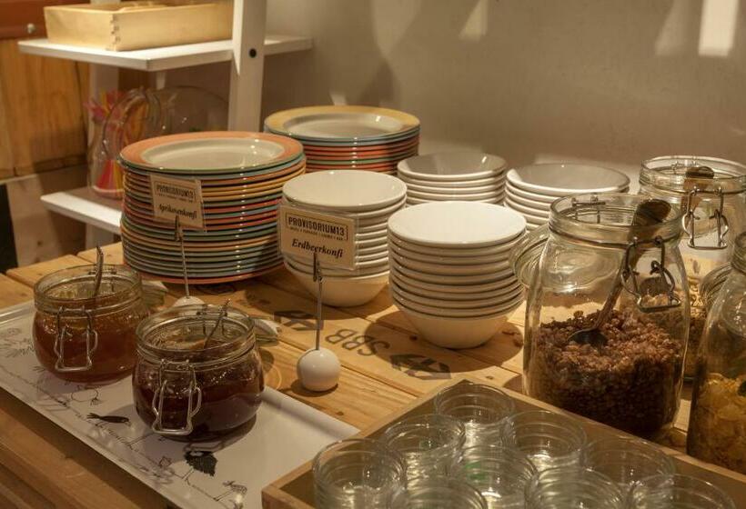 فندق Provisorium13