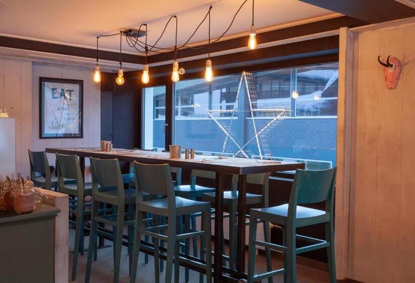 فندق Provisorium13