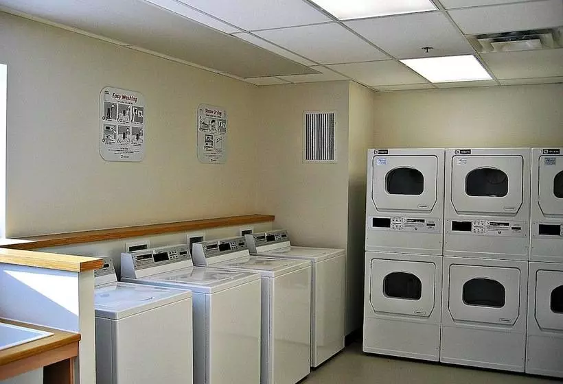 هتل Residence & Conference Centre   Ottawa Downtown