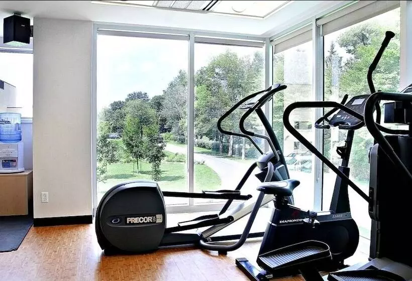 هتل Residence & Conference Centre   Ottawa Downtown