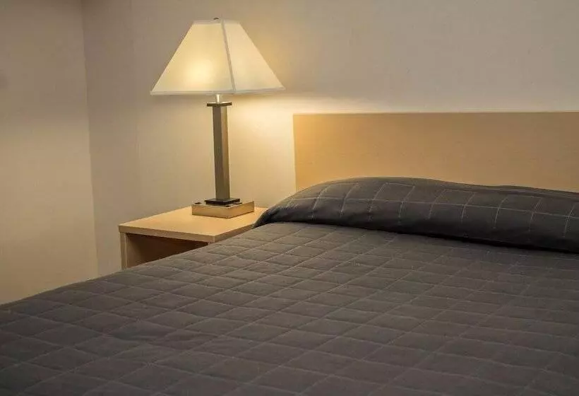 هتل Residence & Conference Centre   Ottawa Downtown