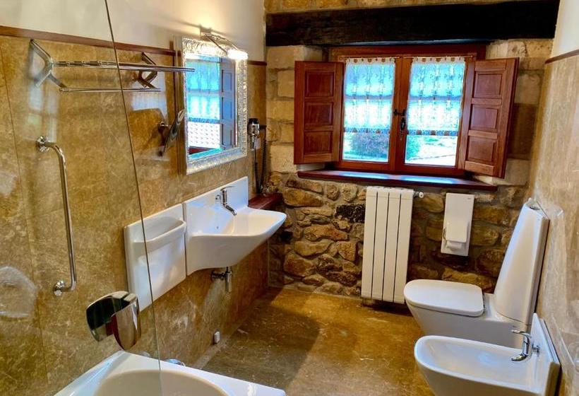 Akla Hotel Suites Valles Pasiegos