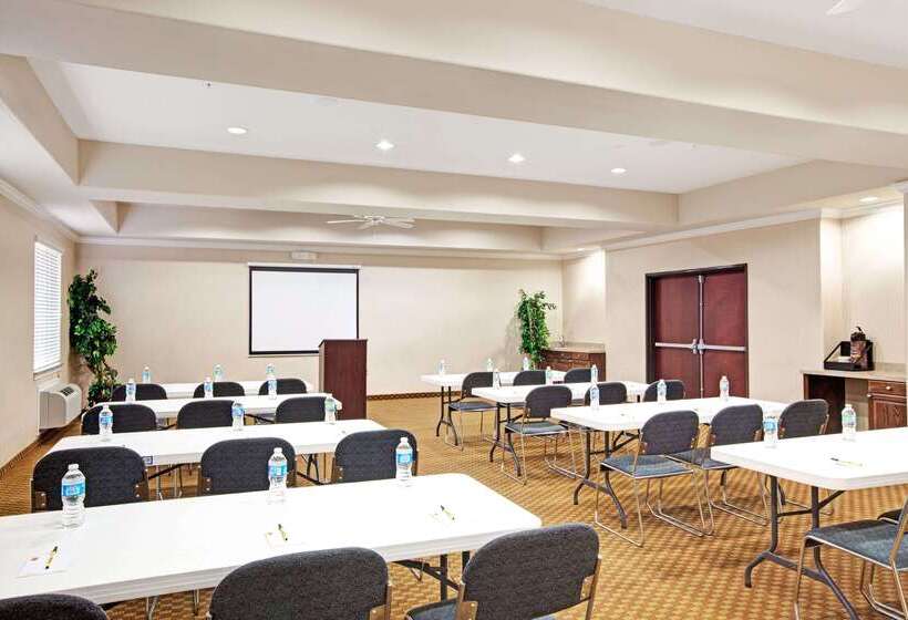 ホテル Super 8 By Wyndham Iah West/greenspoint