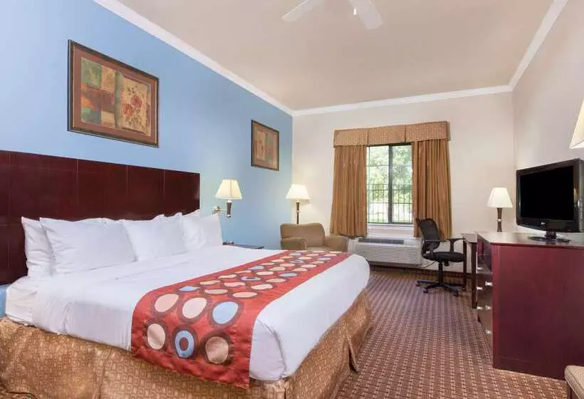 Szálloda Super 8 By Wyndham Iah West/greenspoint