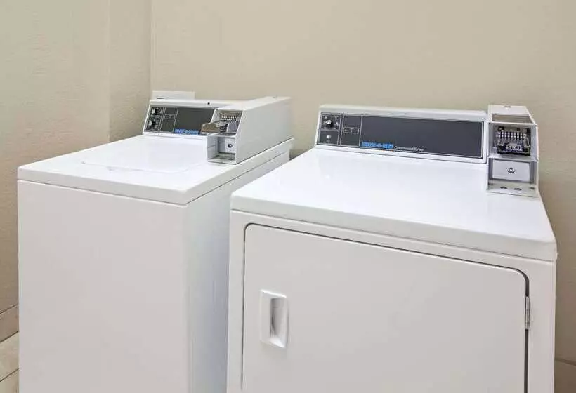 Szálloda Super 8 By Wyndham Iah West/greenspoint