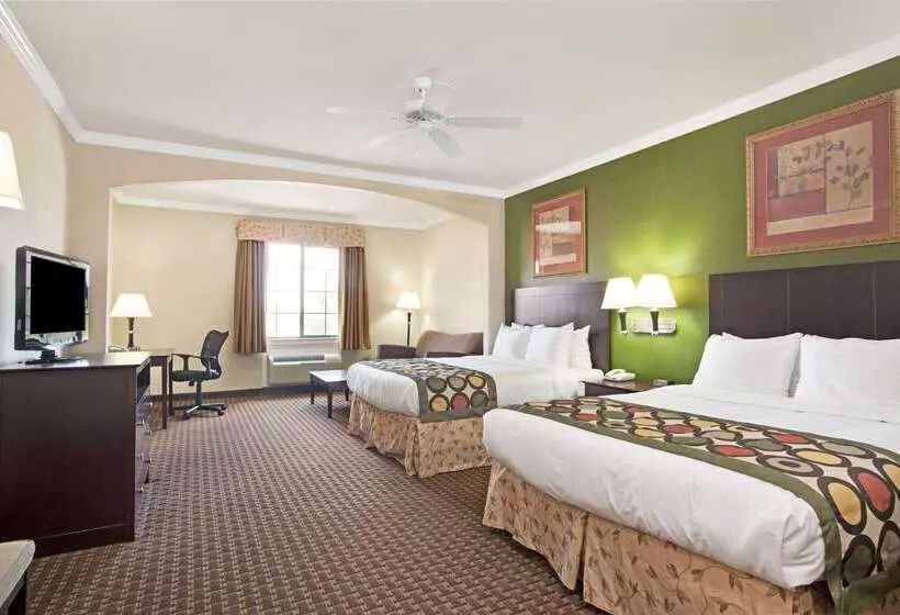 Szálloda Super 8 By Wyndham Iah West/greenspoint