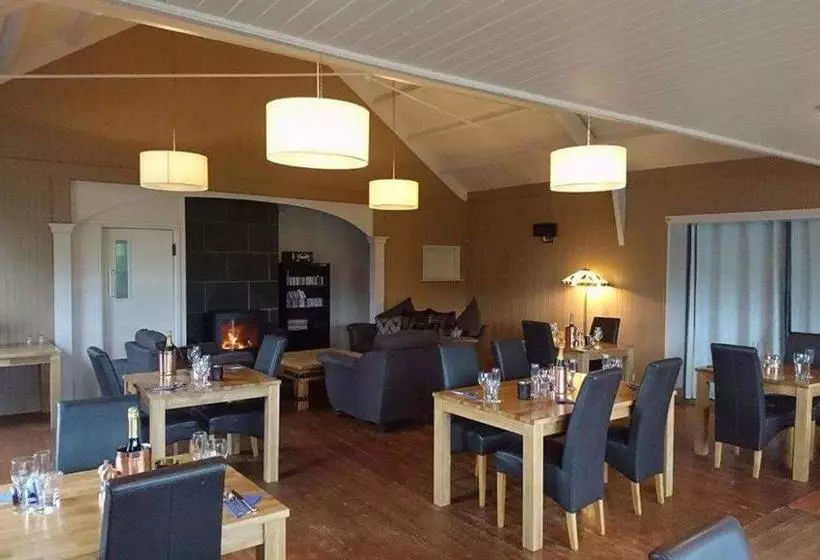 בית מלון כפרי The Carradale