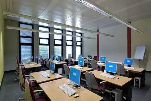 Отель Top Commundo Neuss