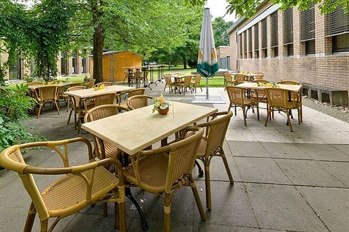 Отель Top Commundo Neuss