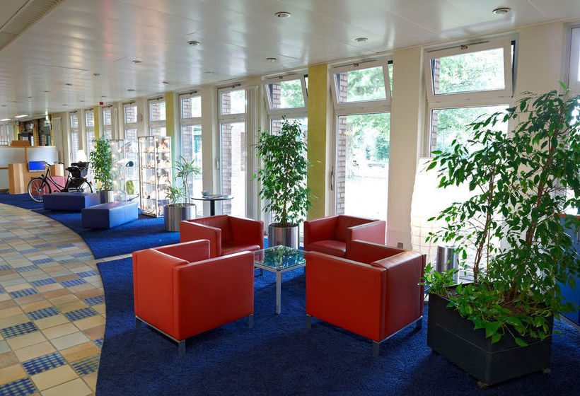 Отель Top Commundo Neuss