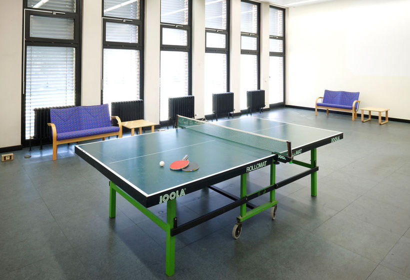 Отель Top Commundo Neuss