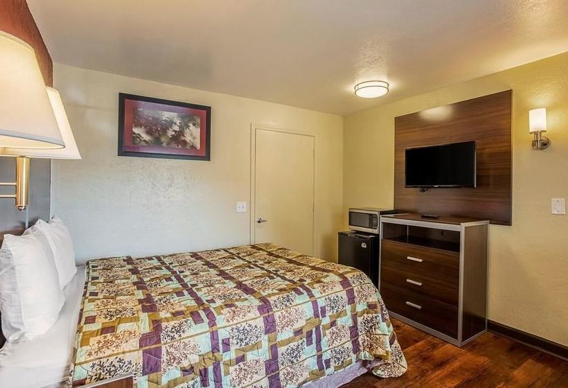 汽车旅馆  Rodeway Inn Nashville Airport South