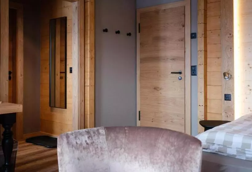 Panorama Hotel & Restaurant