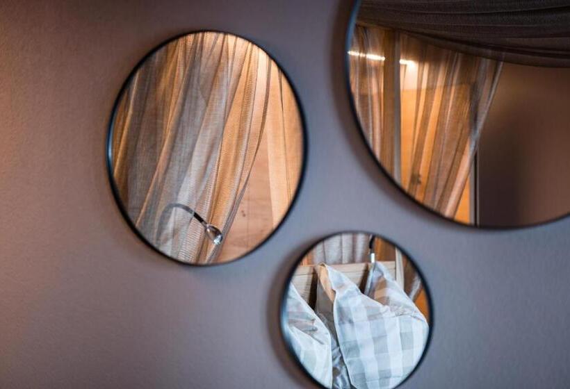 Panorama Hotel & Restaurant