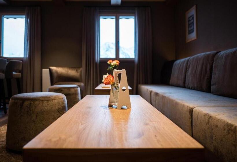 Panorama Hotel & Restaurant