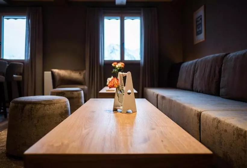 Panorama Hotel & Restaurant