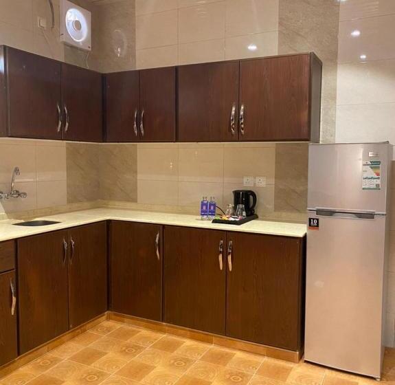 القصر للاجنحة الفندقية احد رفيدة