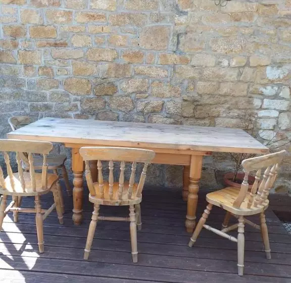 ベッドアンドブレックファースト La Petite Maison Du Sabot