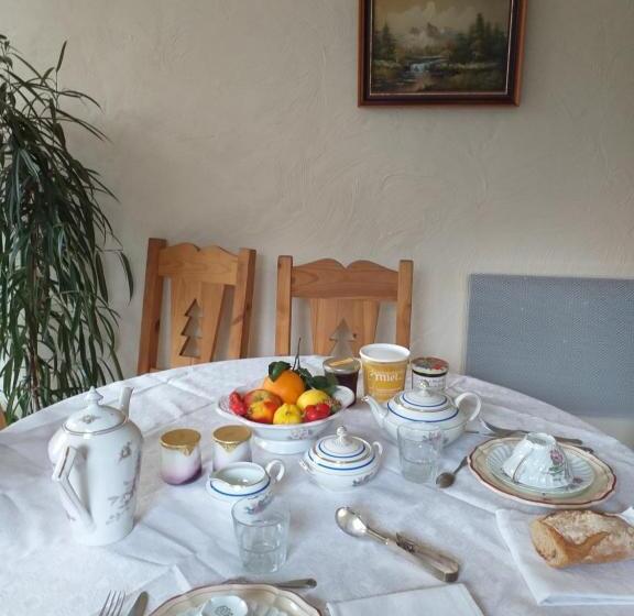 민박 La Petite Maison Du Sabot