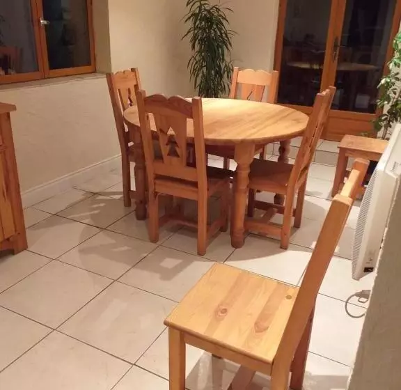 ベッドアンドブレックファースト La Petite Maison Du Sabot