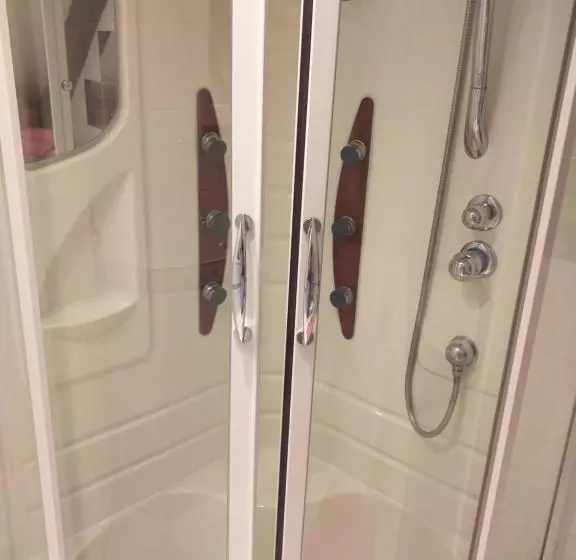 ベッドアンドブレックファースト La Petite Maison Du Sabot