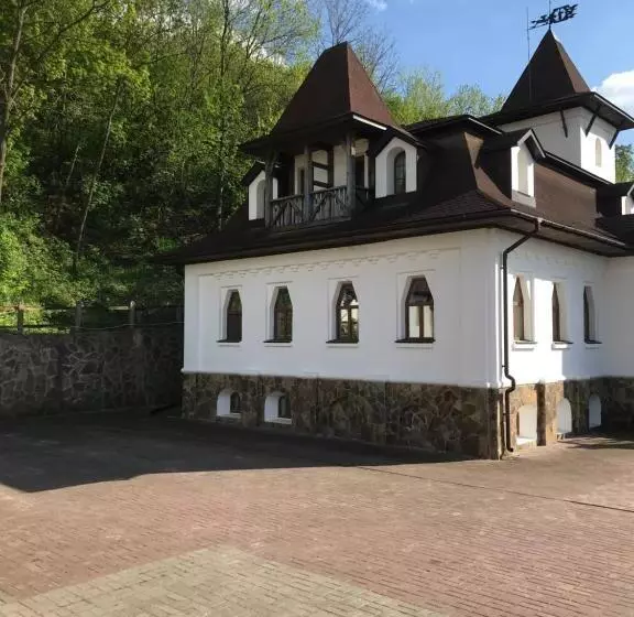 ホテル готельний комплекс трапезна