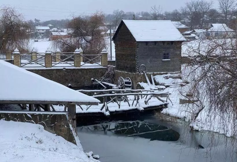 ホテル готельний комплекс трапезна