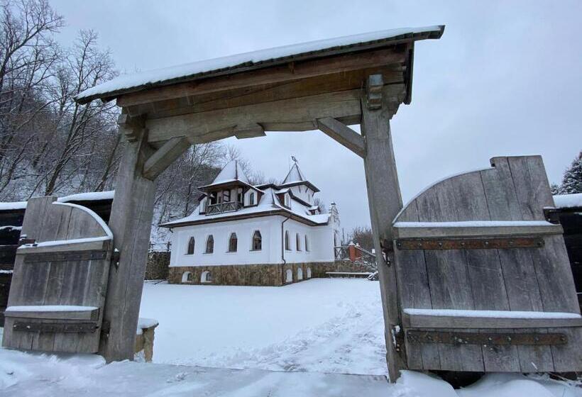 Отель готельний комплекс трапезна