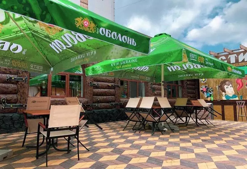 ホテル гостинний двір