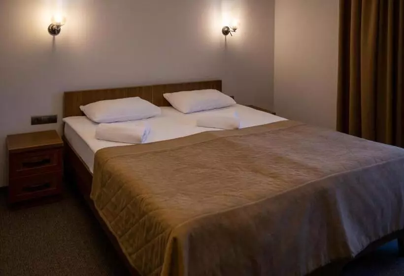 Hotelli князів двір