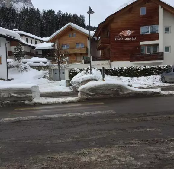 Hotelli Albergo Bar Ristorante Dolomia