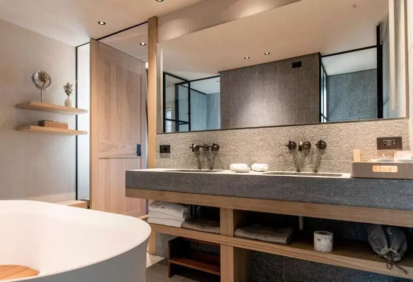 Hotelli Casa Di Langa