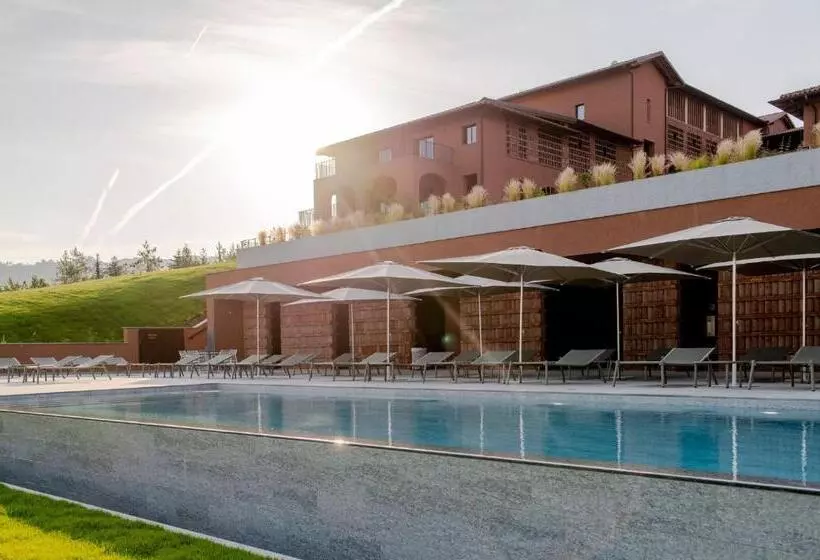 Hotelli Casa Di Langa