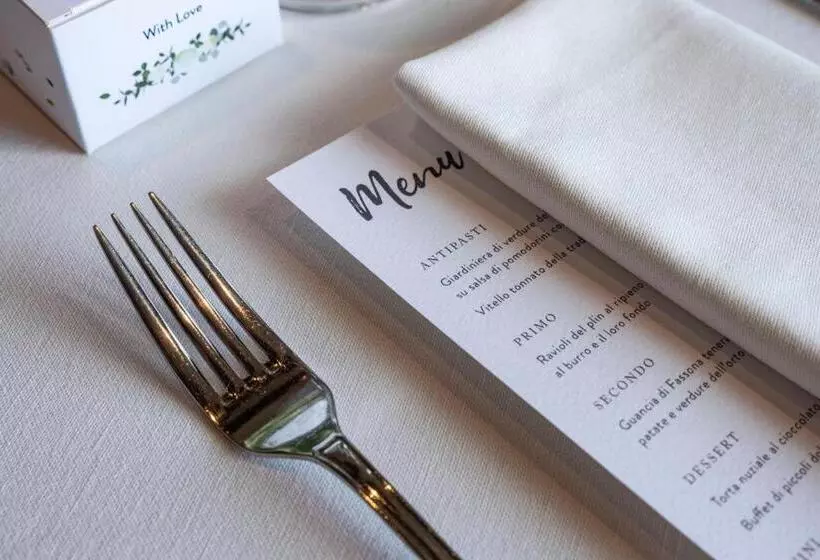 Hotelli Casa Di Langa