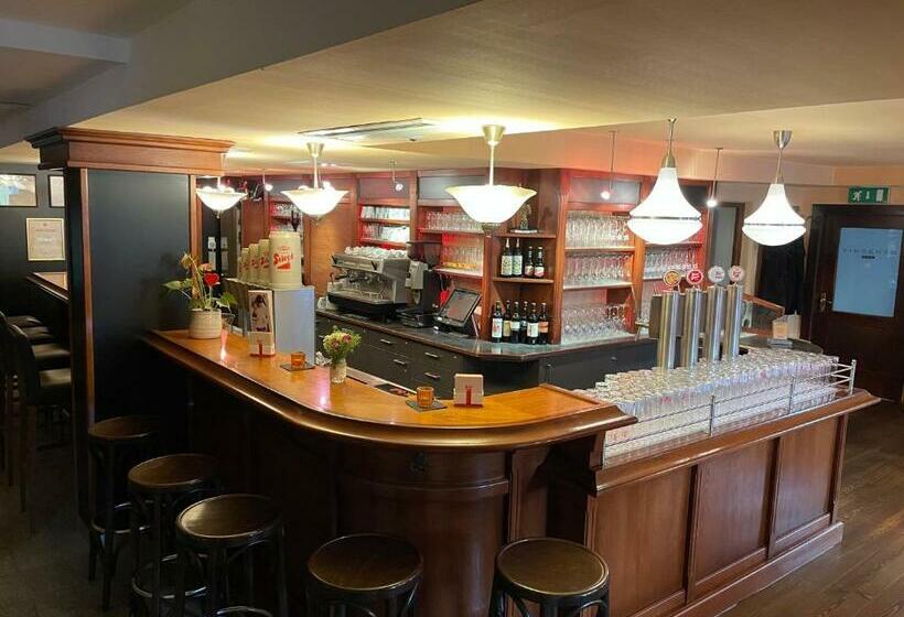 Hotelli Gasthof Wösner