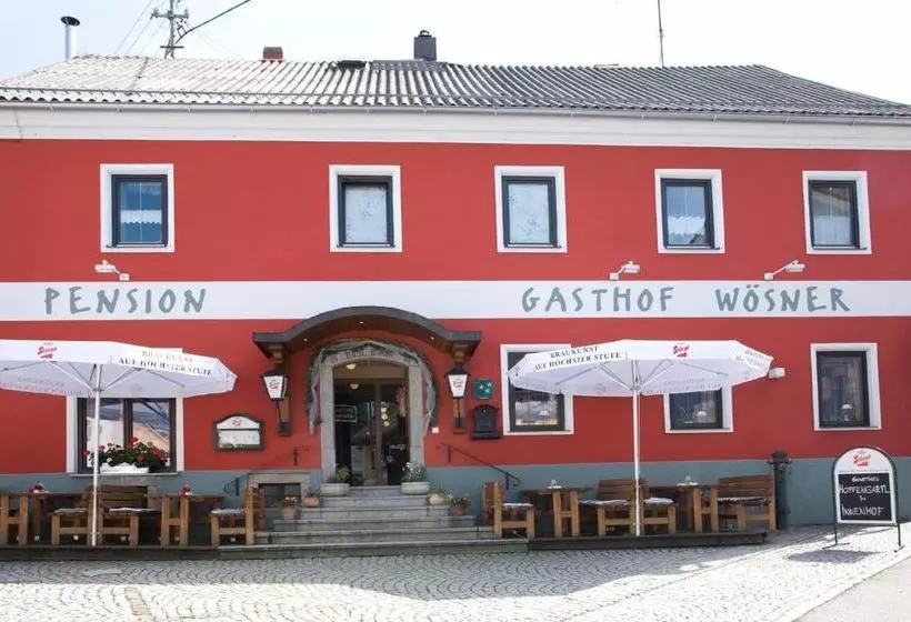 ホテル Gasthof Wösner