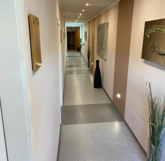 Hotelli Gasthof Wösner