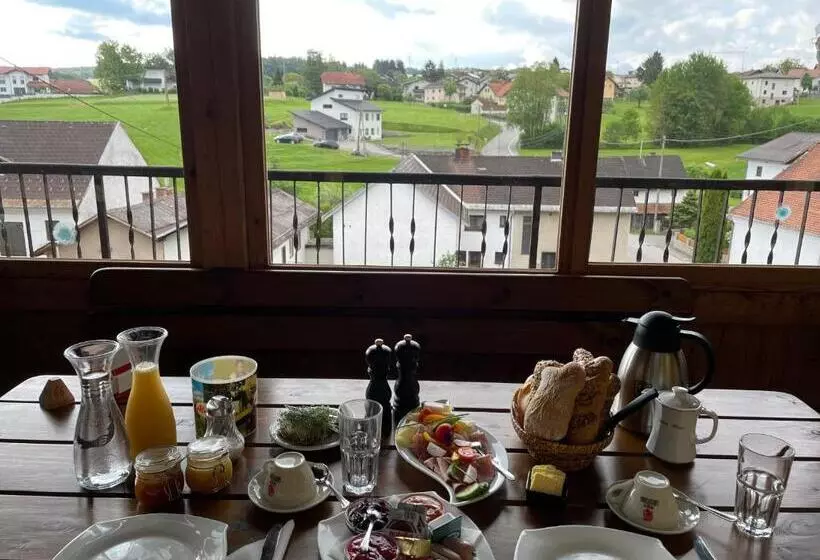 ホテル Gasthof Wösner