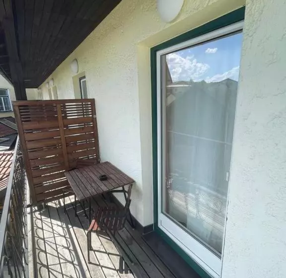 ホテル Gasthof Wösner