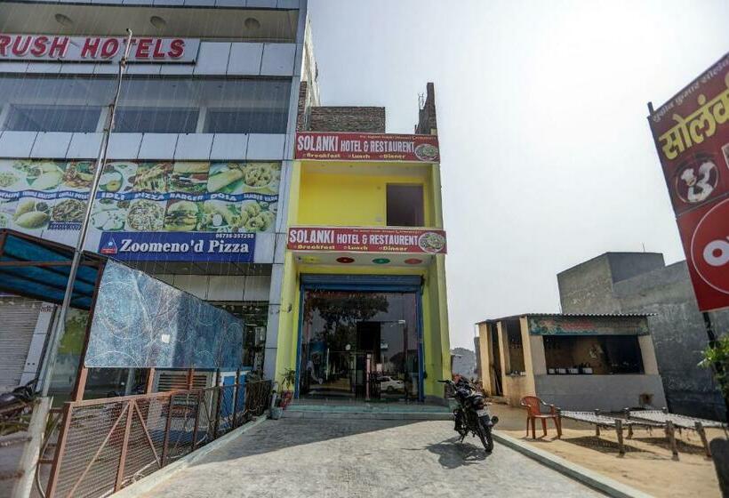 Flagship Solanki Hotel And Restaurant