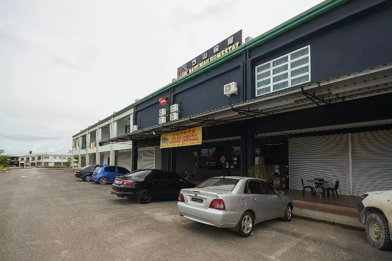 ホテル Oyo 90172 Batu Niah Homestay