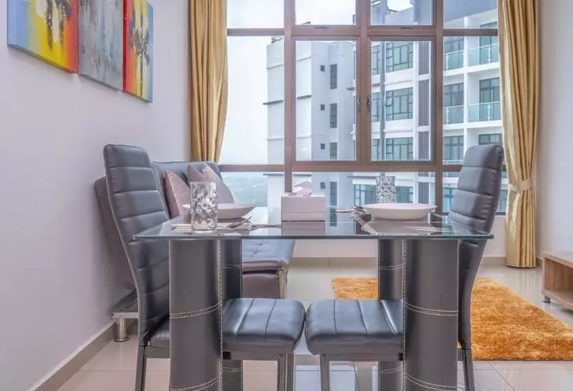 ホテル Oyo 90182 D  Summit Residence 1bhk