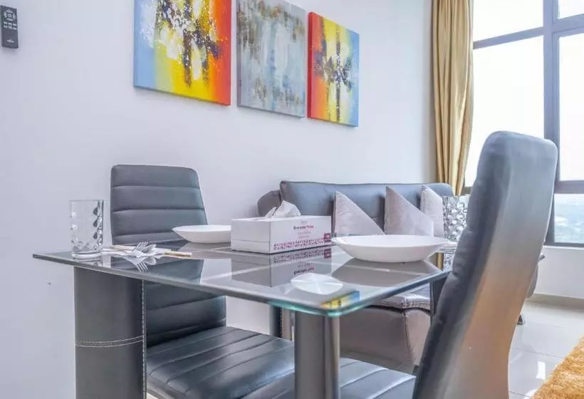 ホテル Oyo 90182 D  Summit Residence 1bhk