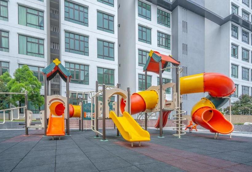 فندق Oyo 90182 D  Summit Residence 1bhk