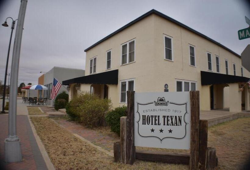 The Hotel Texan