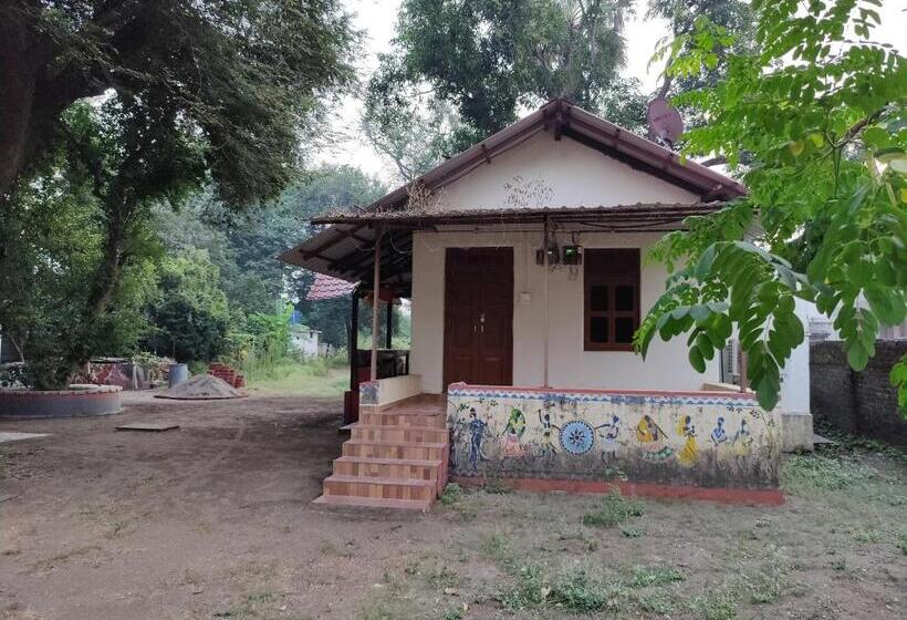 Пансион Kamat Cottages